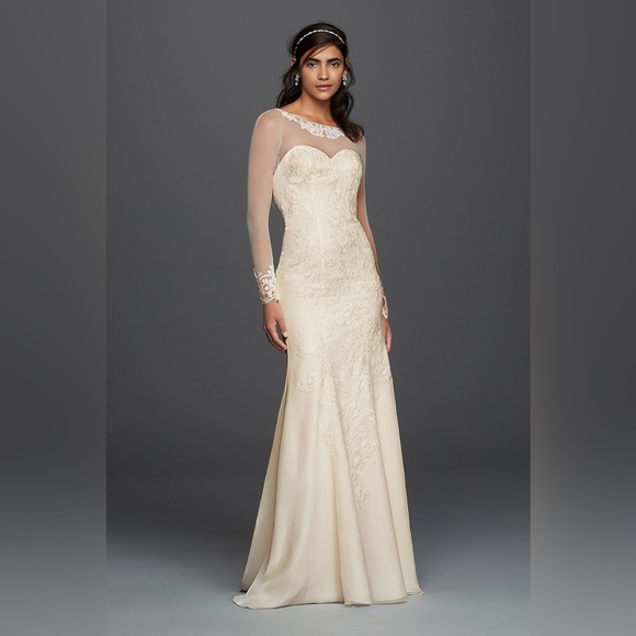 NEW David’s Bridal, cream wedding gown MAKE OFFER - Picture 2 of 4